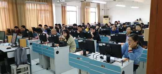 2019無(wú)錫校園創(chuàng)客節(jié)啟幕，核桃編程受邀為全市信息技術(shù)教師提供專業(yè)培訓(xùn)服務(wù)
